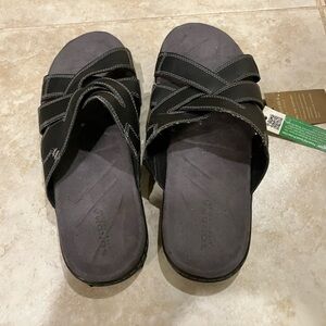 Sonoma Life + Style Men’s Black Cross-Strap Slide Sandals